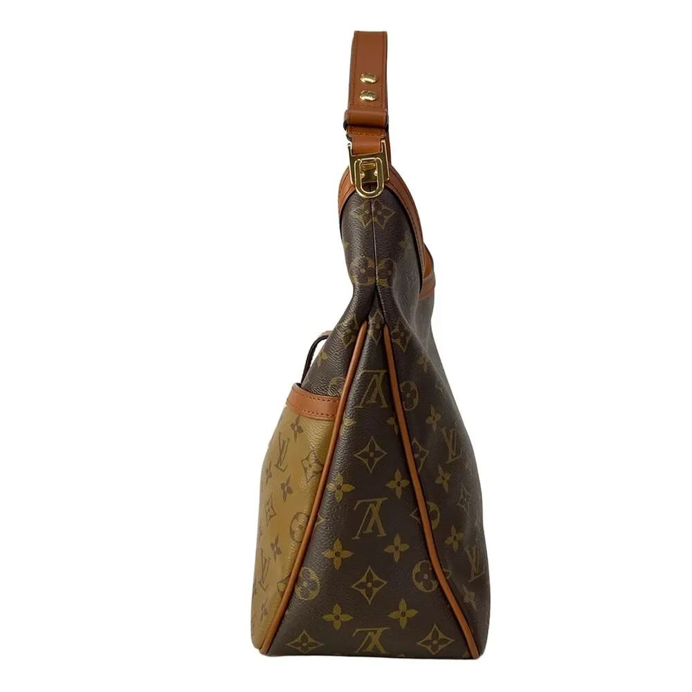 Louis Vuitton Hobo Dauphine MM Handbag M45195
